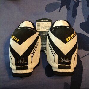 NWT Bauer Supreme 150 Elbow Pads Youth L 1045392